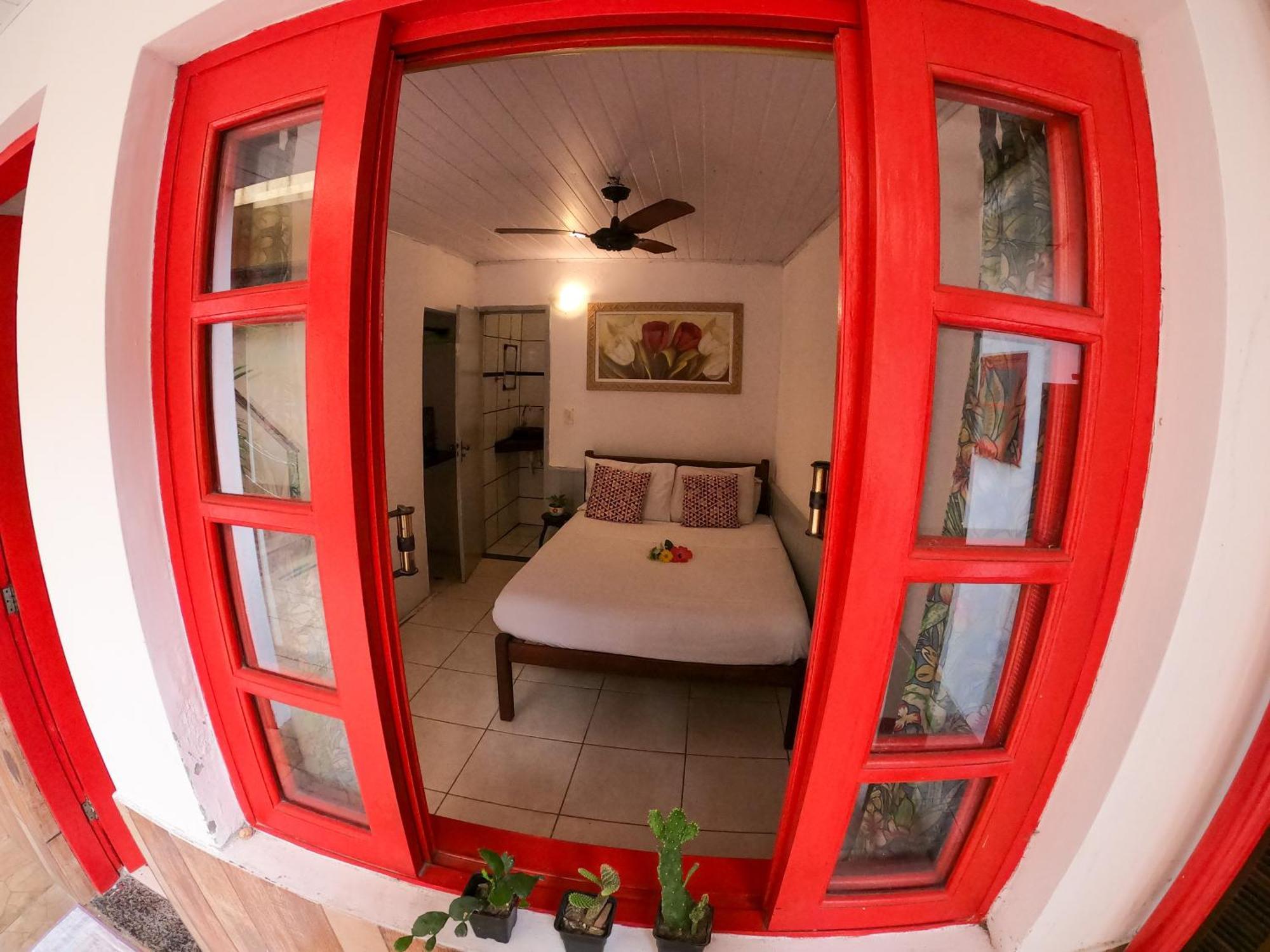 Leo'S Clan Beach Hostel Paraty Exterior photo