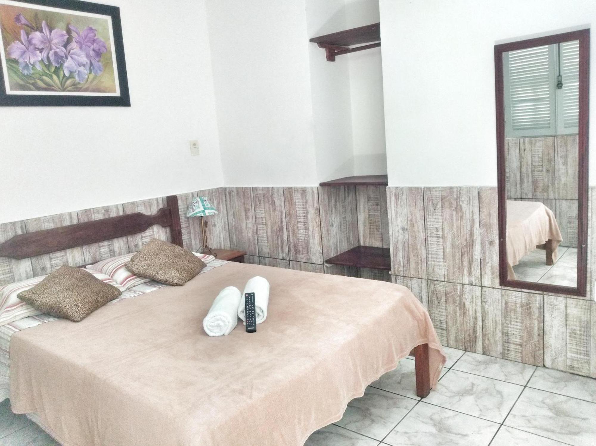 Leo'S Clan Beach Hostel Paraty Exterior photo